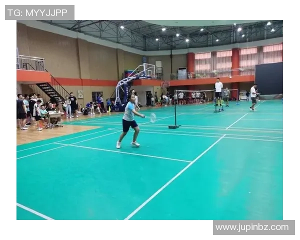 上海羽毛球队耐力争议引发热议球迷与专家各抒己见探讨训练方式与比赛表现 上海羽毛球队耐力争议引发热议球迷与专家各抒己见探讨训练方式与比赛表现