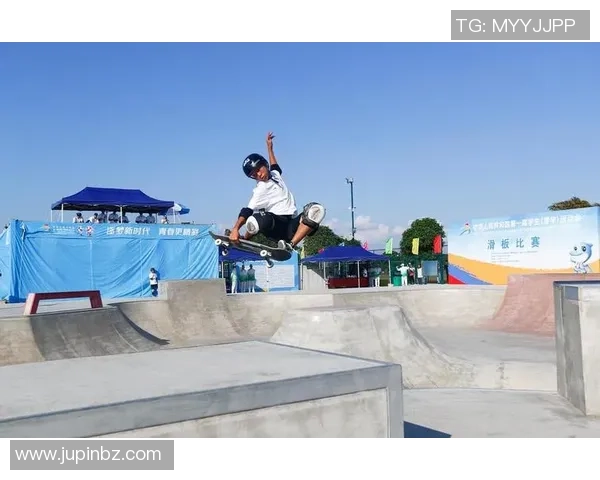 广州极限运动队在世界滑板锦标赛中的团队协作表现深度解析与点评 广州极限运动队在世界滑板锦标赛中的团队协作表现深度解析与点评